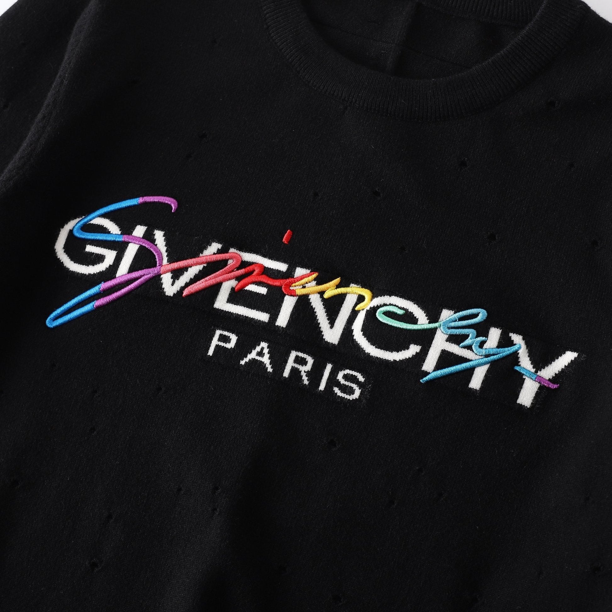 GIVENCHY - SWEATSHIRT