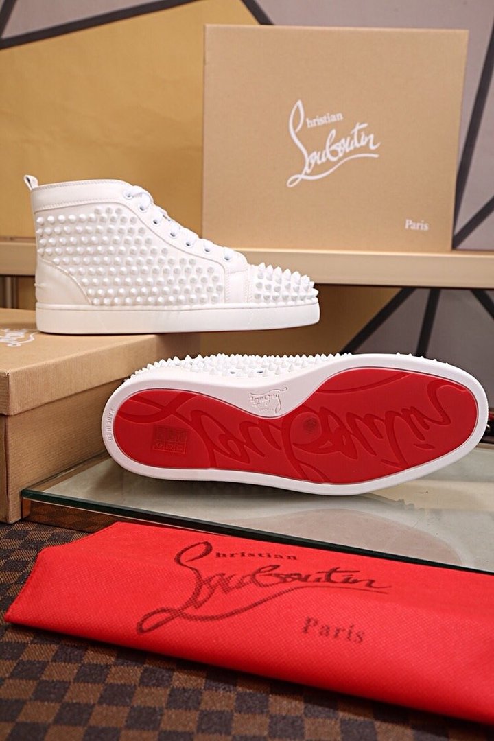 CHRISTIAN LOUBOUTIN - SNEAKER