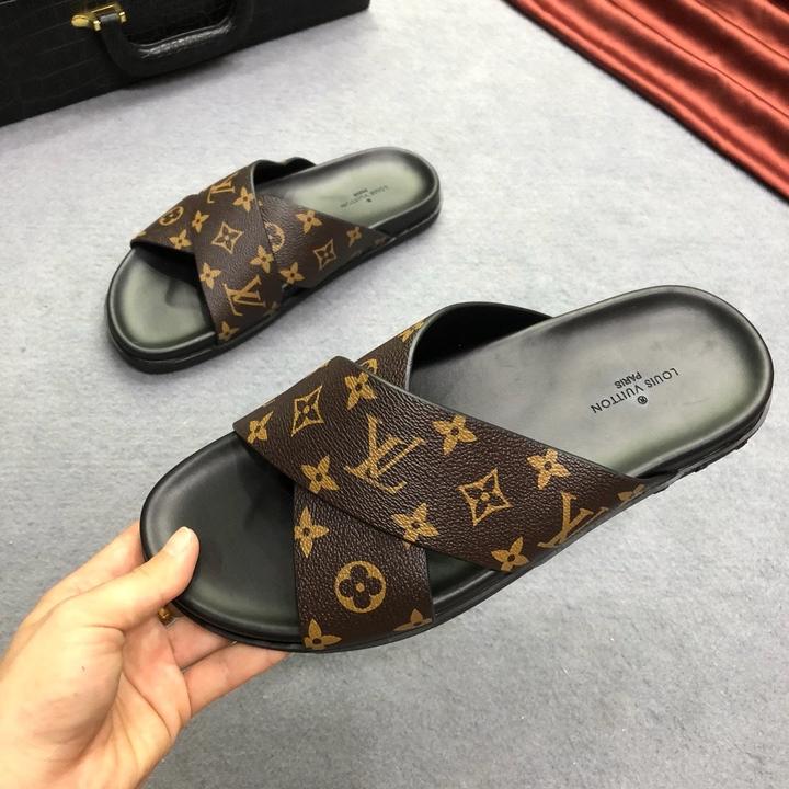 LOUIS VUITTON - PANTOUFLES HOMME