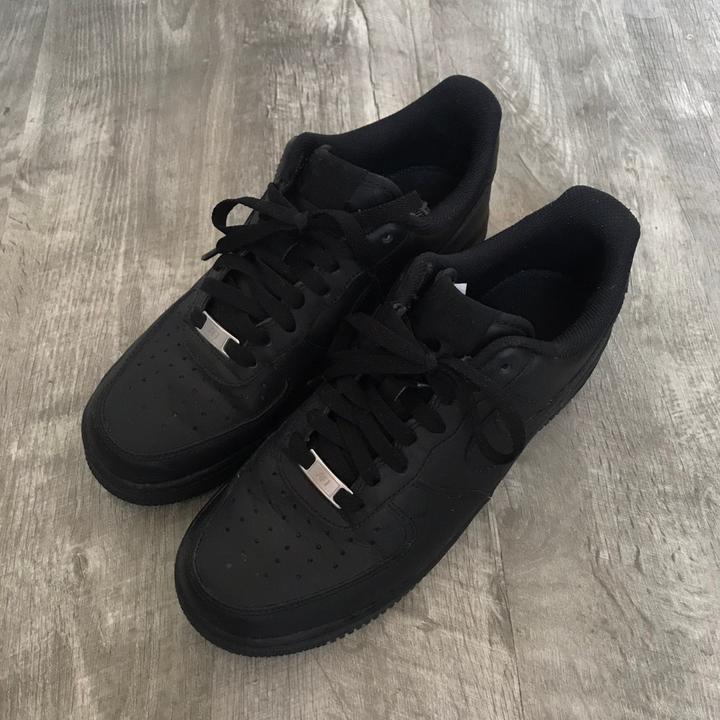 NIKE - AIR FORCE 1 BLACK