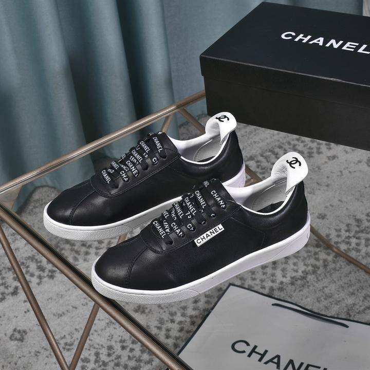 CHANEL - SNEAKER